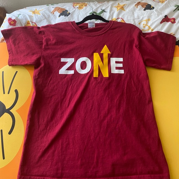 Men’s zone red T-shirt - Picture 1 of 1
